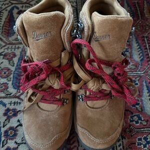 Brand New Danner Adrika Sienna Hiking Boots with Red Laces - Women's US 7